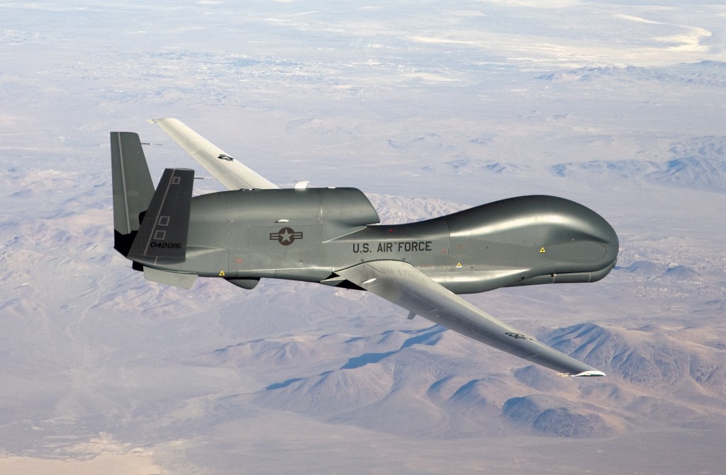 Die Drohne Global Hawk. U.S. Air Force photo/Bobbi Zapka